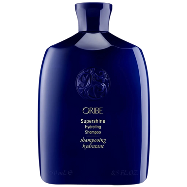 Oribe Supershine Hydrating Shampoo antaa pitkään kestävää säihkettä ja eleganttia kiiltoa hiuksillesi.